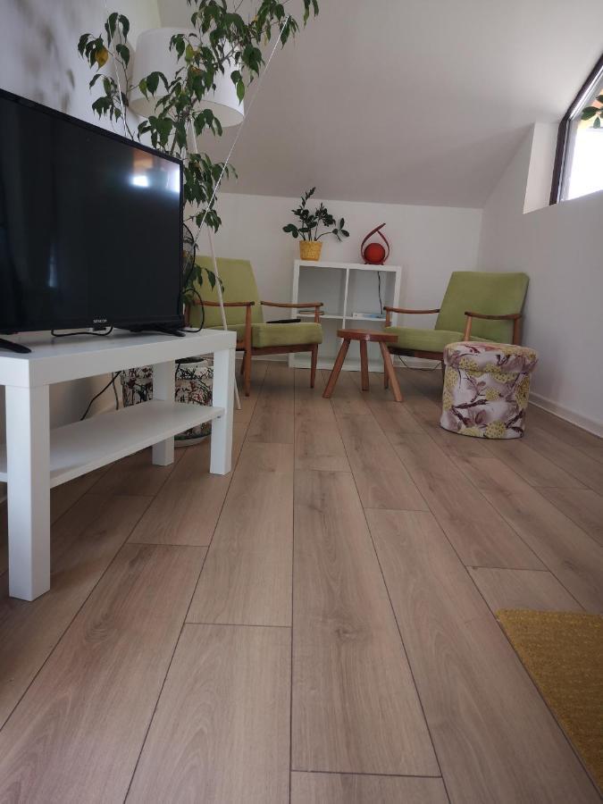 סמדרבו Apartman Snezana Jugovo מראה חיצוני תמונה